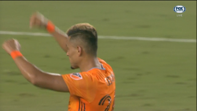 Quintero, Cerén score, short-handed Dynamo beat FC Dallas 2-0