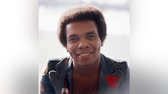 "I Can See Clearly Now" singer-songwriter Johnny Nash dies at 80