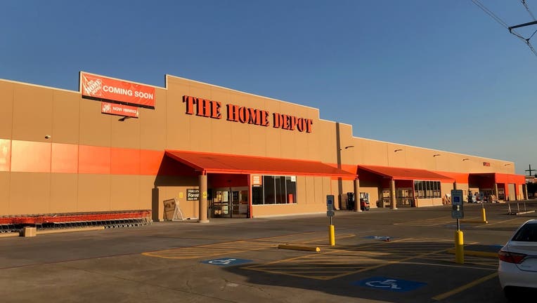 home depot dezavala hours