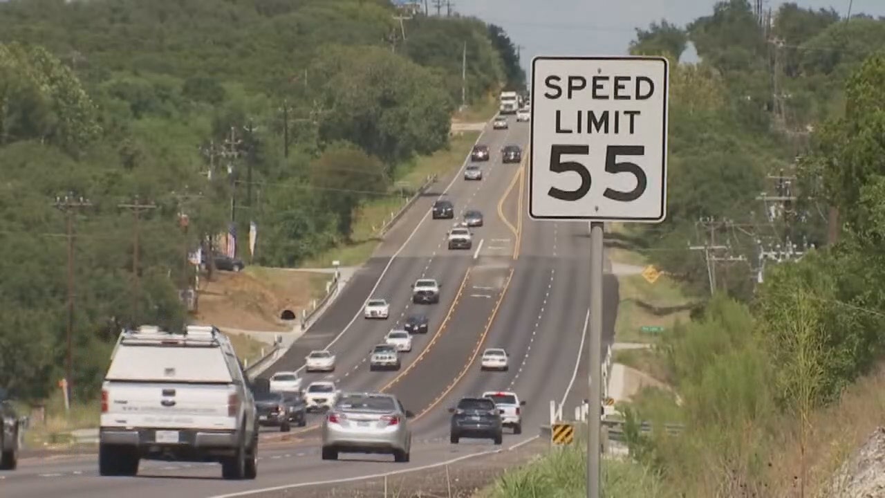 Car wreck on Highway 114 in Rhome leaves elementary student dead, prompts calls for safety changes