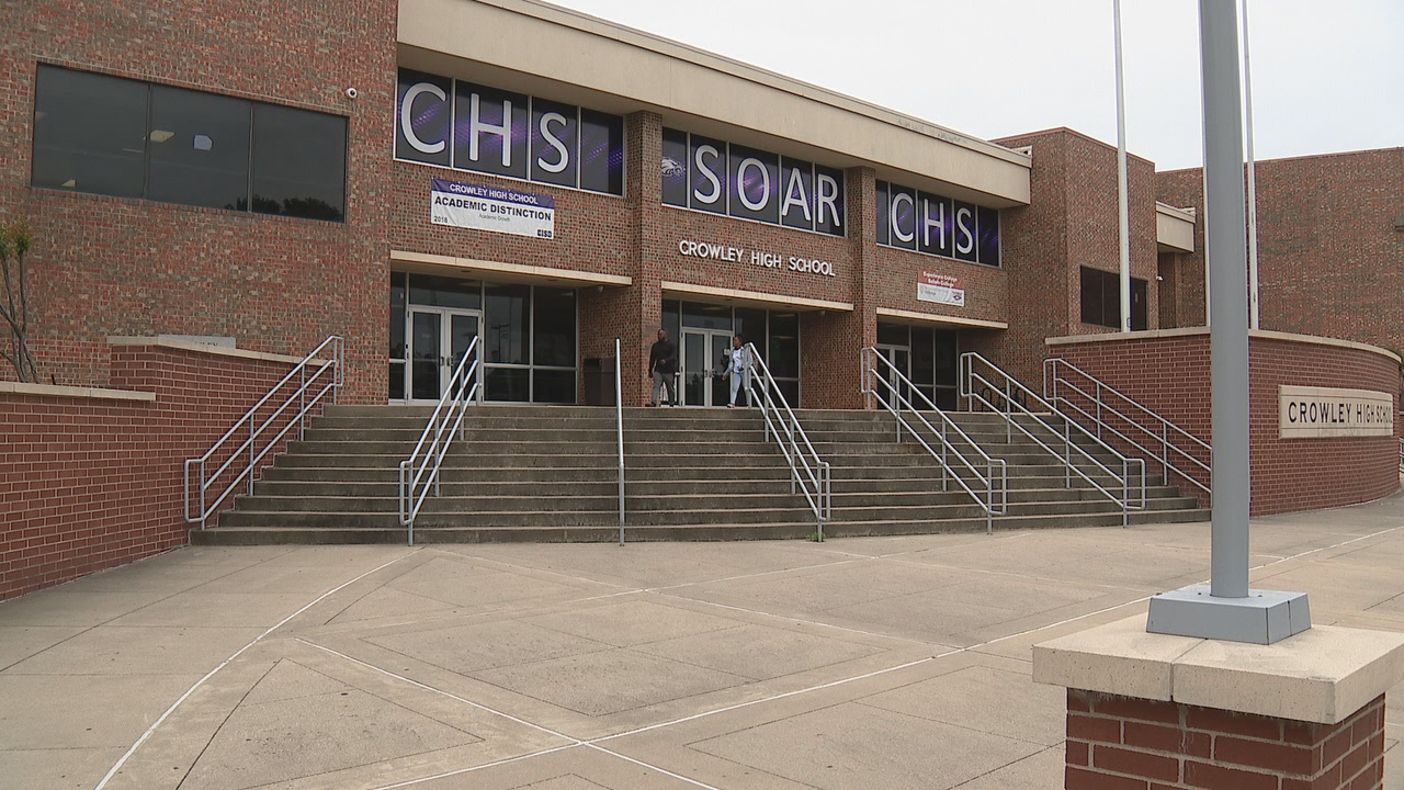 Crowley ISD moves to virtual learning due to COVID19 surge