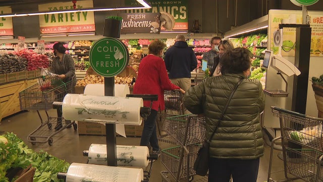 North Texas grocery stores noticeably busy ahead of Thanksgiving