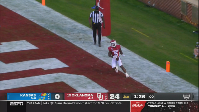 Stevenson's 2 TDs help No. 19 Oklahoma rout Kansas 62-9