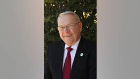 Grand Prairie deputy mayor pro tem dies of COVID-19