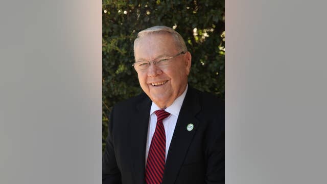 Grand Prairie deputy mayor pro tem dies of COVID-19