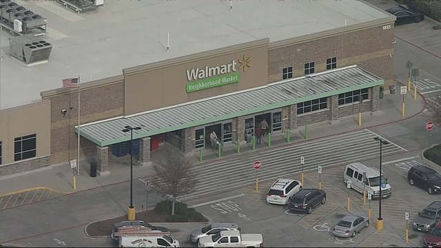 Walmart in Garland temporarily closing for COVID-19 cleaning
