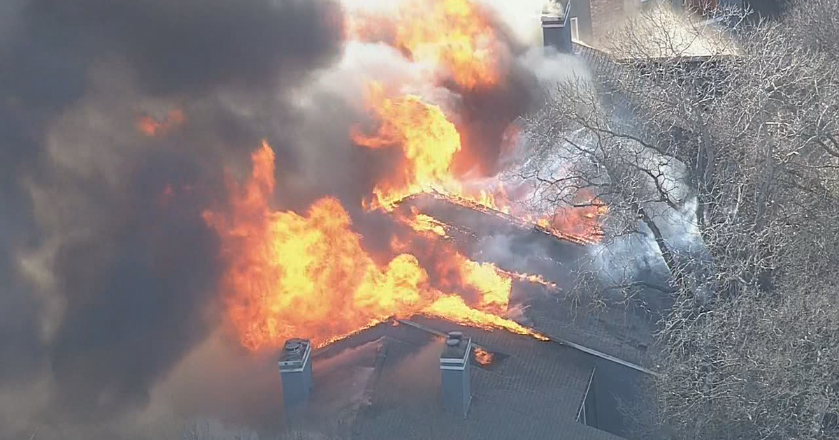 3-alarm fire destroys apartment building in Fort Worth | FOX 4 Dallas ...
