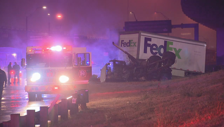 Driver dies in single-vehicle crash after going off Dallas highway