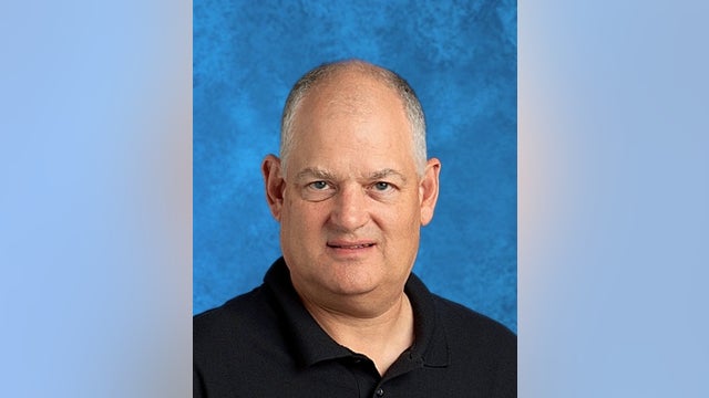 Memorial service honors Frisco ISD teacher who died from COVID-19