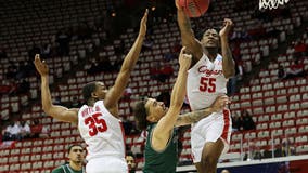 Houston beats Cleveland State 87-56 as Sampson ties Wooden