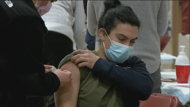 Arlington ISD hosts single-day clinic to vaccinate employees