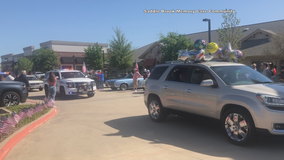 Car parade held to celebrate North Texas World War II veteran's 100th birthday