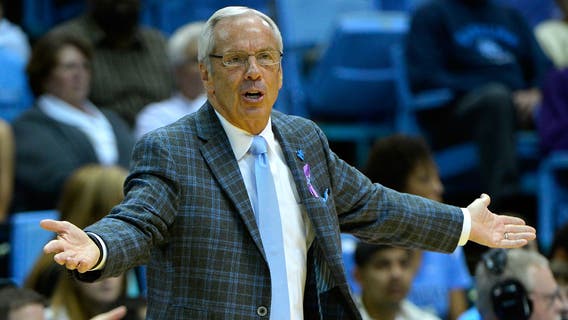 Hall of Fame coach Roy Williams retiring after 33-year run