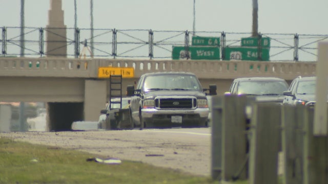 Mesquite police searching for gunman who killed Lyft driver