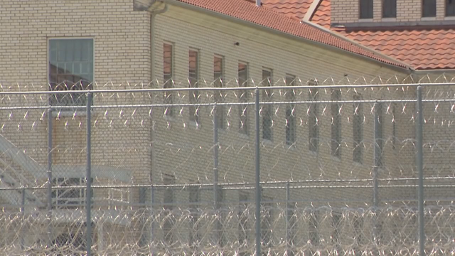 Tarrant County starts prisoner re-entry to life program