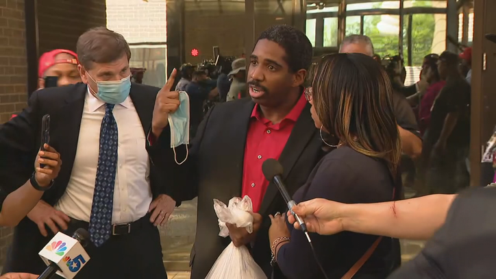 Murder charges dropped against former Dallas police officer - Vimarsana News