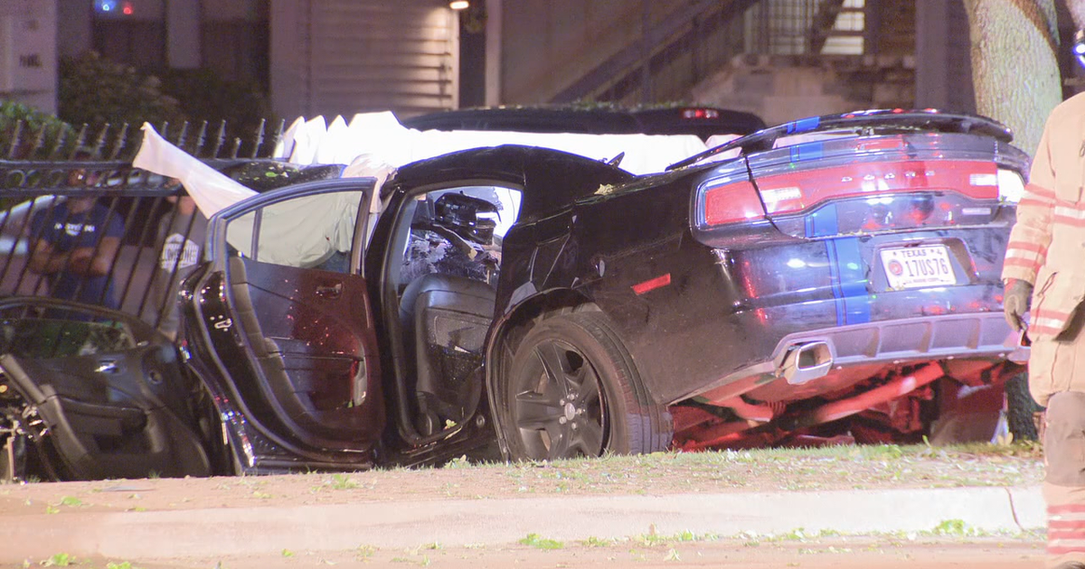 3 dead in single-vehicle crash near AT&T Stadium in Arlington | FOX 4 ...