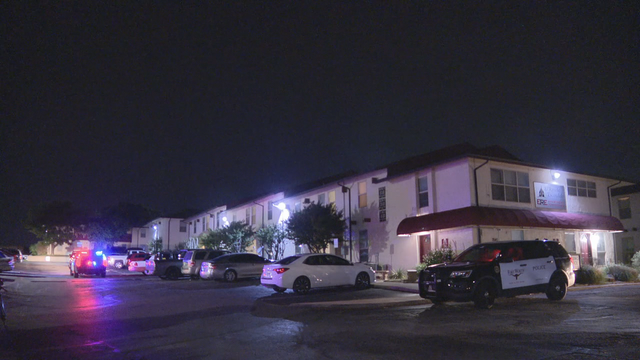 Police investigating fatal shooting at Fort Worth apartments