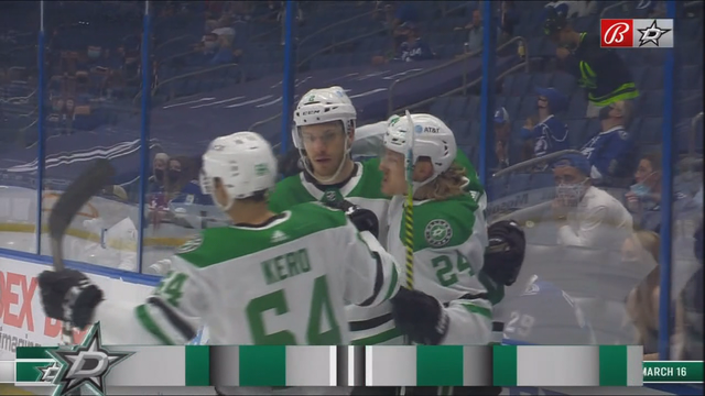 Stars keep playoff hopes alive with 5-2 win over Lightning