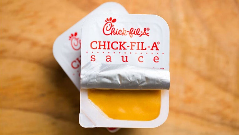 0db162eb-chick fil a sauce