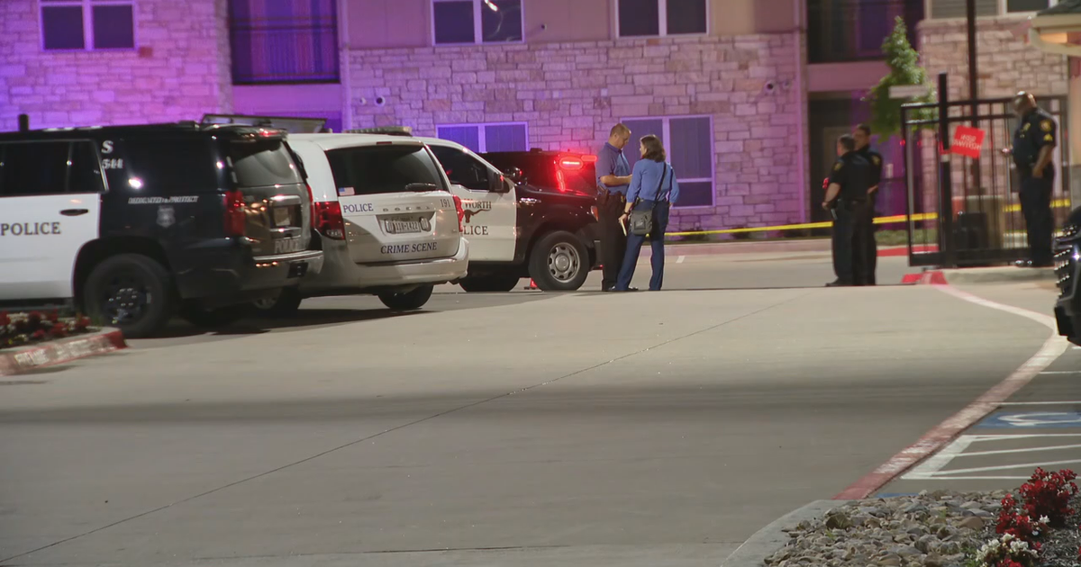 14-year-old boy Fort Worth boy dead after apartment parking lot ...