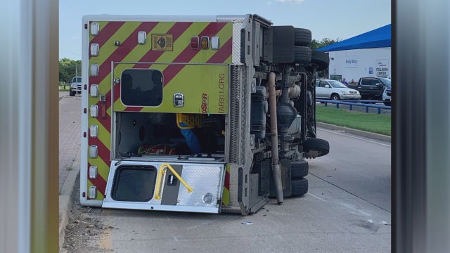 4 people hurt when MedStar ambulance flips in Fort Worth