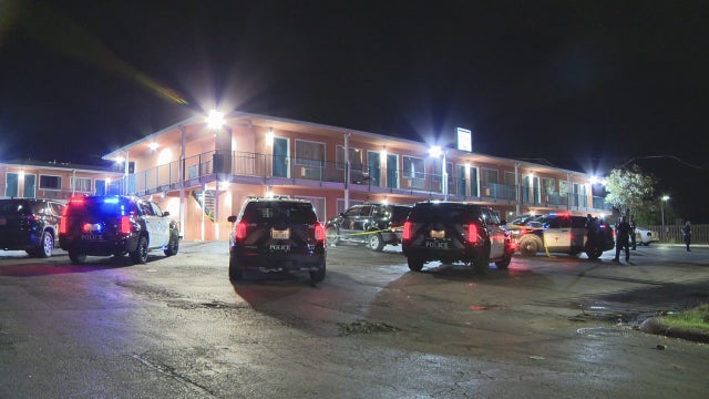 Man found fatally shot in Fort Worth motel room