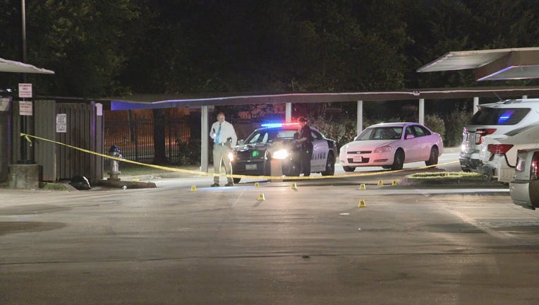 1 Man Wounded, 1 At-large After Family Dispute In Oak Cliff | FOX 4 ...