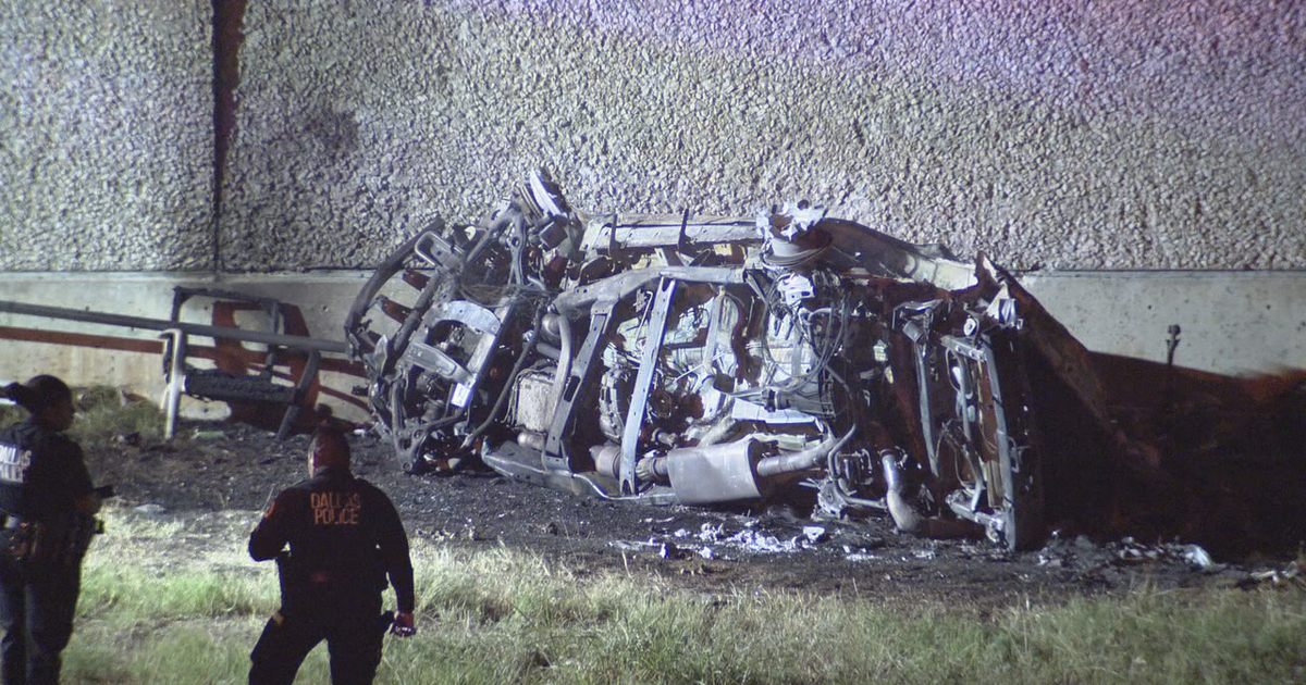 Police: Fiery crash in Dallas that resulted in 3 deaths, 2 injuries ...