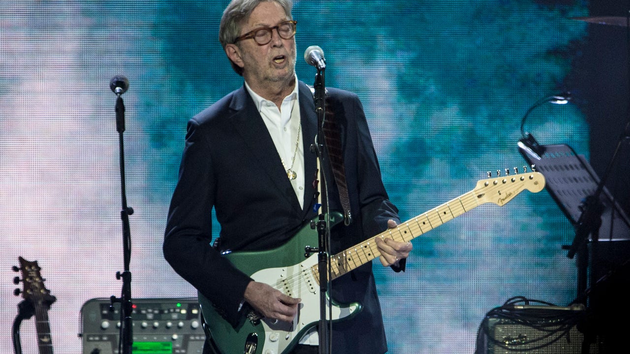 eric clapton says he won t play at venues where covid 19 vaccine proof is required