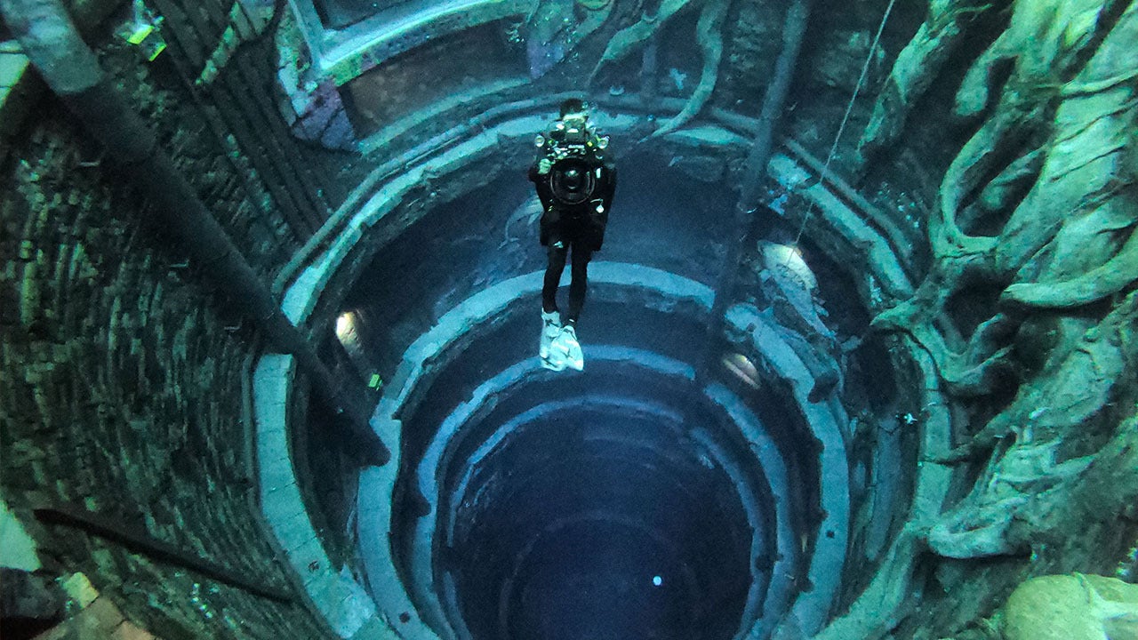 Worlds Deepest Pool Opens In Dubai With ‘sunken City