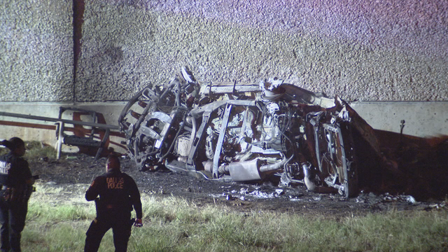 Police: Fiery crash in Dallas that resulted in 3 deaths, 2 injuries investigated as street racing