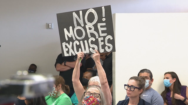 Legal battles over mask mandates in North Texas public schools heat up