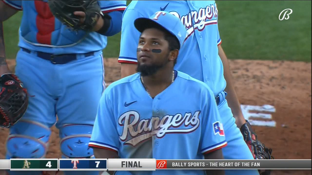 Peters hits 2 HRs, Allard ends skid as Rangers beat A's 7-4