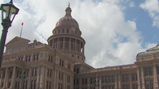 Civil arrest warrants issued for holdout Texas Democrats