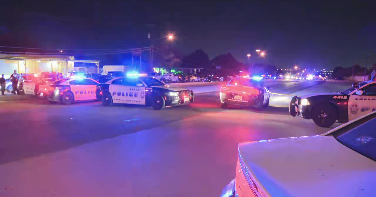 Dallas police officer reports being shot at while in vehicle | FOX 4 ...