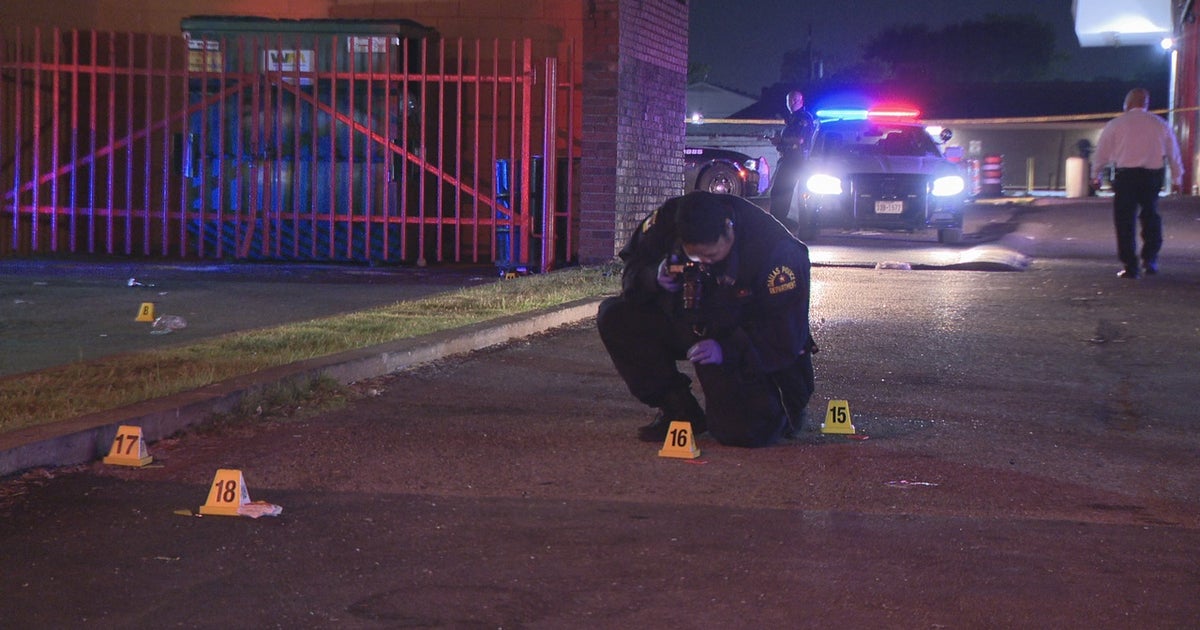 Woman shot to death during south Oak Cliff fight | FOX 4 Dallas-Fort Worth