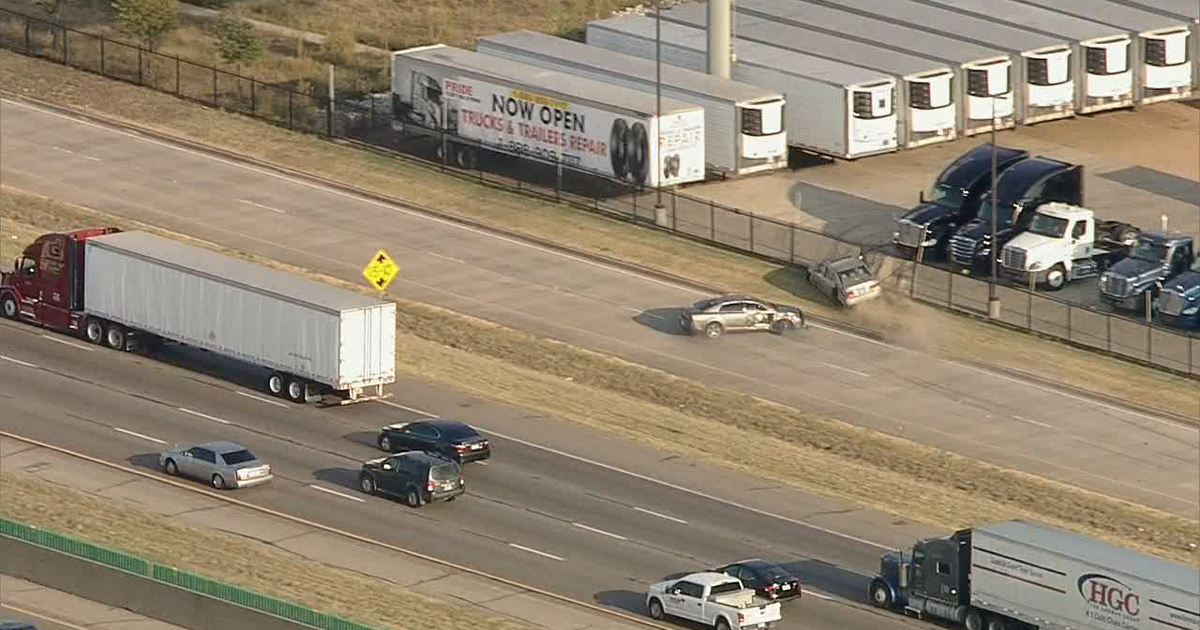 Dallas police chase ends with crash, murder suspect's arrest | FOX 4 ...