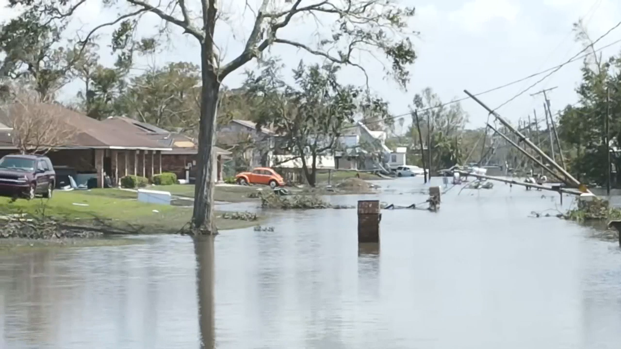 North Texas firefighters in Louisiana helping people recover following