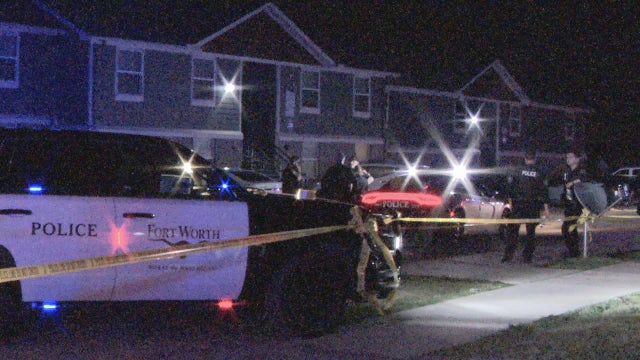 Man killed, another wounded in Fort Worth double shooting