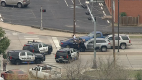 Carrollton police chase ends with suspect vehicle boxed in