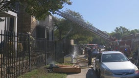 Dallas firefighter hurt after falling from ladder during apartment fire