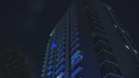 Man dies after falling from 14th floor balcony of Uptown Dallas high-rise