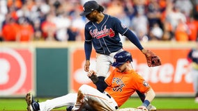 Astros beat Braves 7-2, tie up World Series