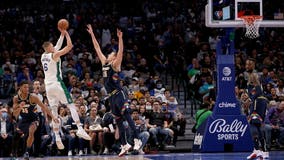 Small lineup helps Mavs rally in 4th to beat Nuggets 111-101