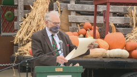 Grapevine mayor pardons turkey ahead of Thanksgiving