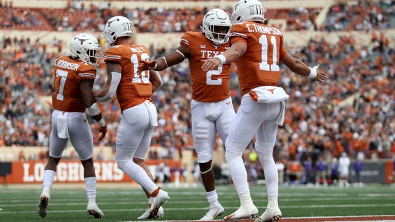 Johnson, Dicker lead Texas past Kansas State 22-17