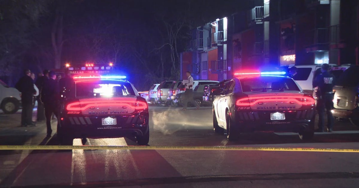 2 dead, 1 hurt in shooting outside Dallas apartments | FOX 4 Dallas ...