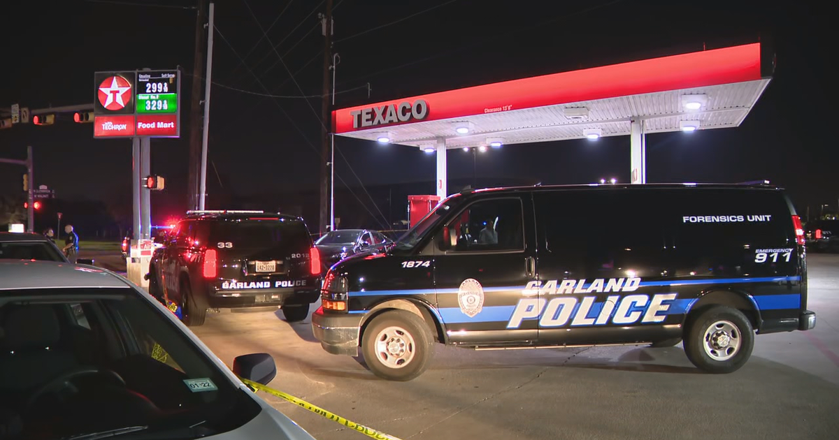 Shooting inside Garland convenience store leaves 3 dead, 1 injured ...