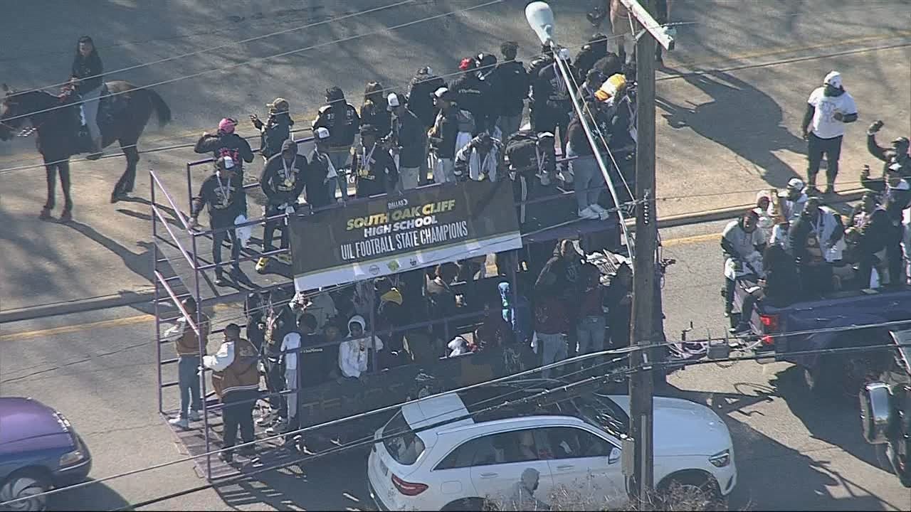 South Oak Cliff High School S Football Team Honored With Parade FOX 4   122121 Sky 4 KDFWBCME01 Mpg 10.53.35.07 